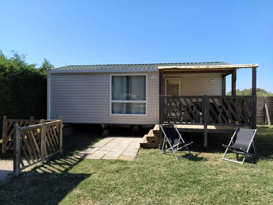 Le Trivoly - Mobil home - Mobilhome 6 personnes - Mobil-Home Caraïbes 3 Pièces 4/6 Personnes Climatisé + TV