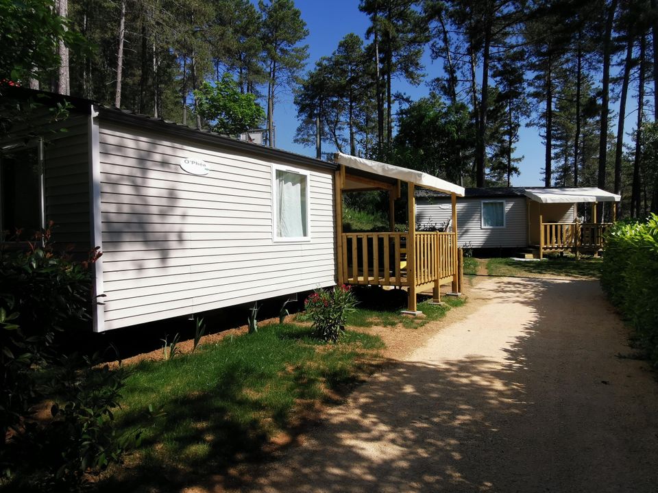 Les Pins d'Ucel - Mobil home - Mobilhome 5 personnes - HIRONDELLE - mobil-home 28 m² + TV