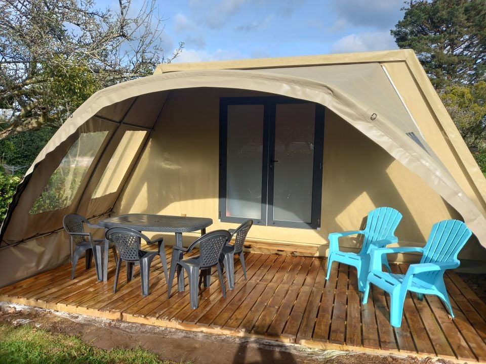Les Genets D'or - Tente meublée - Tente en toile et en bois 4 personnes - Coco-sweet