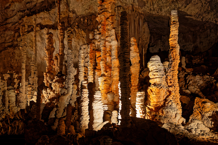 Le Mag Camping - Aven d'Orgnac : la grotte et le musée préhistorique à découvrir