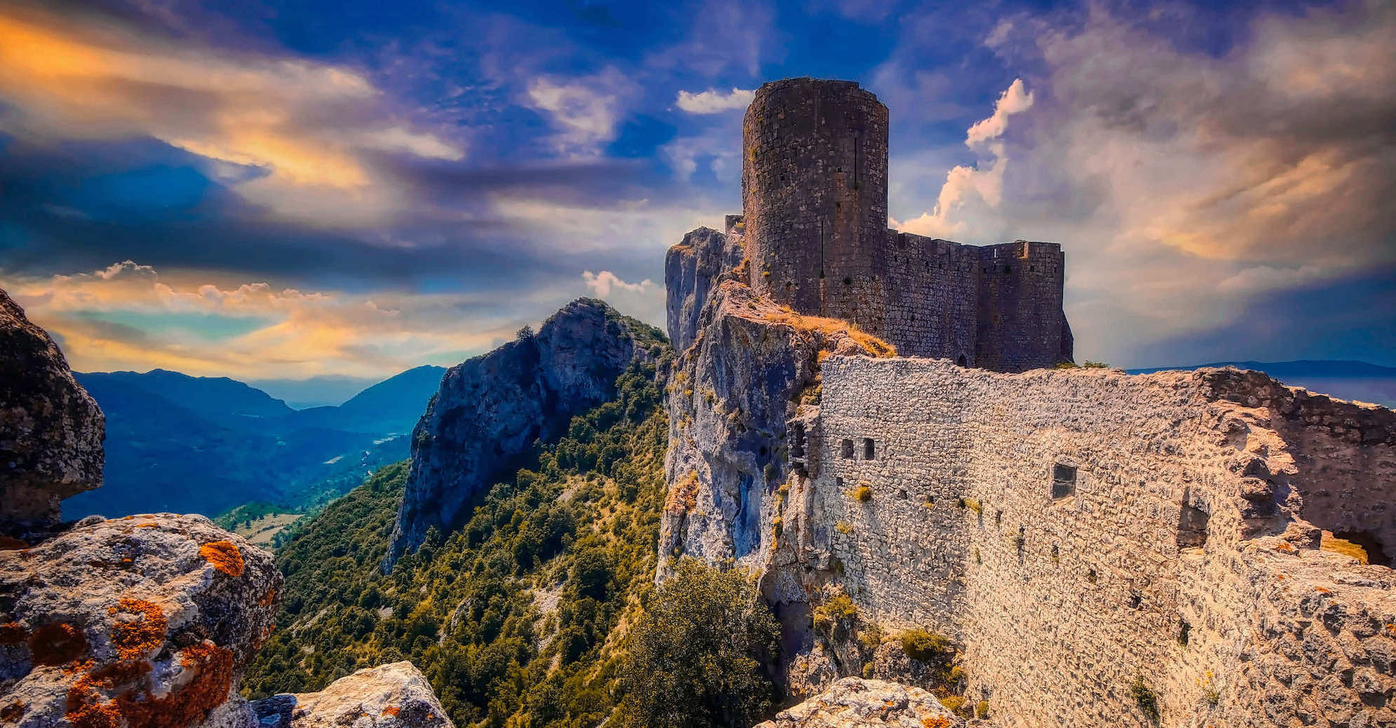 4 citadelles perchées spectaculaires… et (presque) inconnues dans le sud de la France  -  visuel 1/1