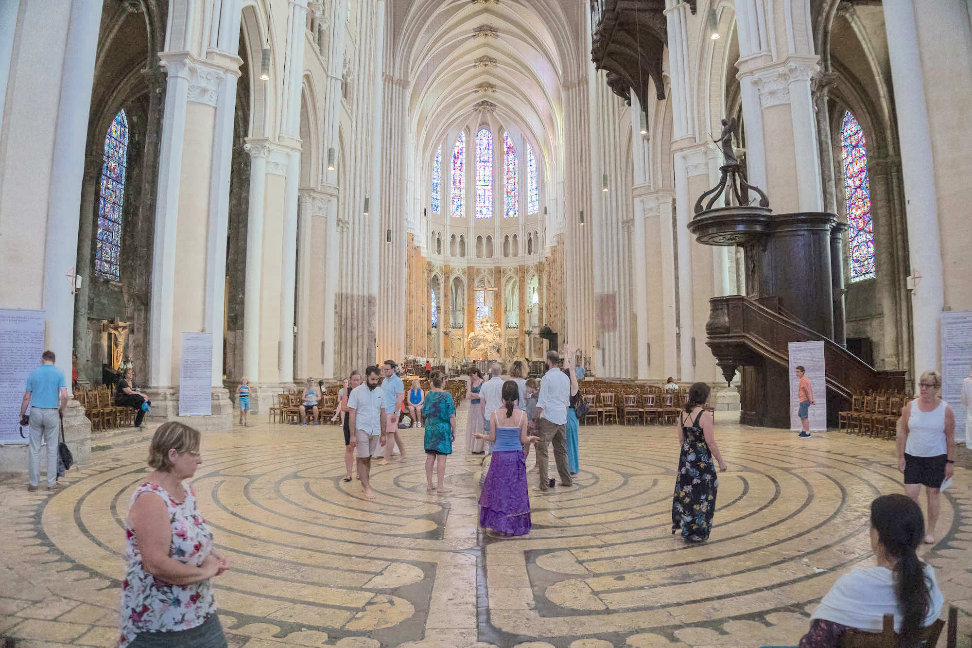 Cet édifice millénaire cache un secret que Notre-Dame ne vous dira jamais  -  visuel 1/1