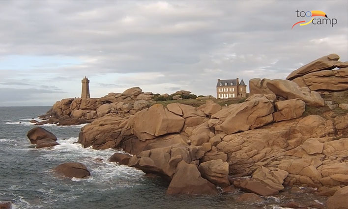 La Côte de Granit Rose et ses environs  -  visuel 1/1