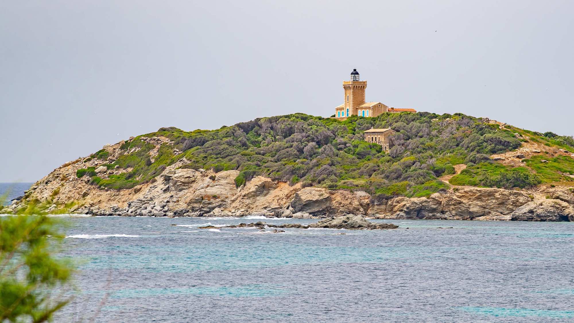 Le Mag Camping - Ces îles cachées de Méditerranée qui échappent encore au tourisme de masse