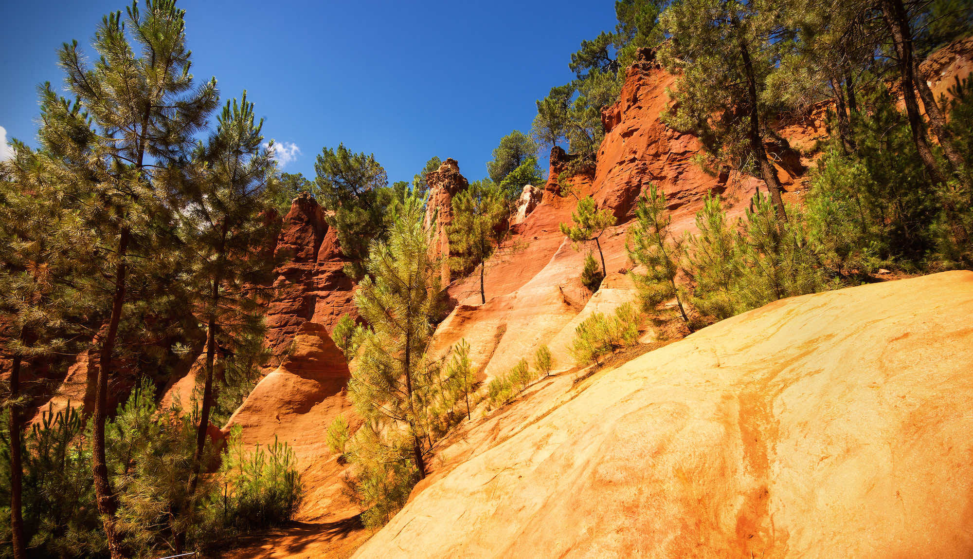 Le Luberon autrement, de l'ocre à la lumière  -  visuel 1/1
