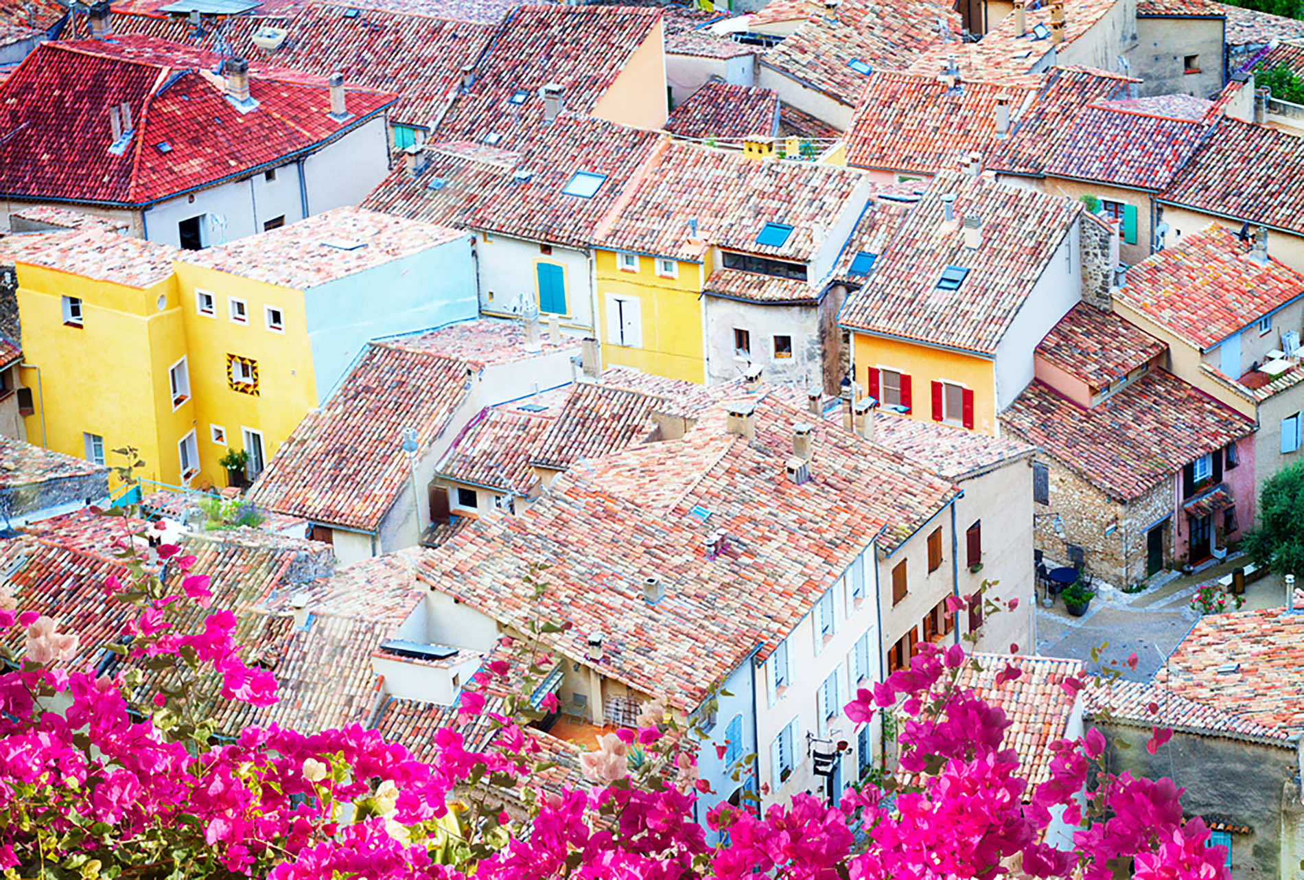 Échappée belle en Provence, plongez dans les plus beaux villages de France de cette région ensoleillée  -  visuel 1/1