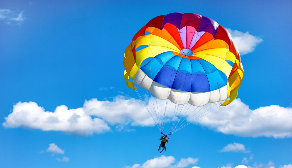 Le Mag Camping - Saut en parachute : le grand frisson !