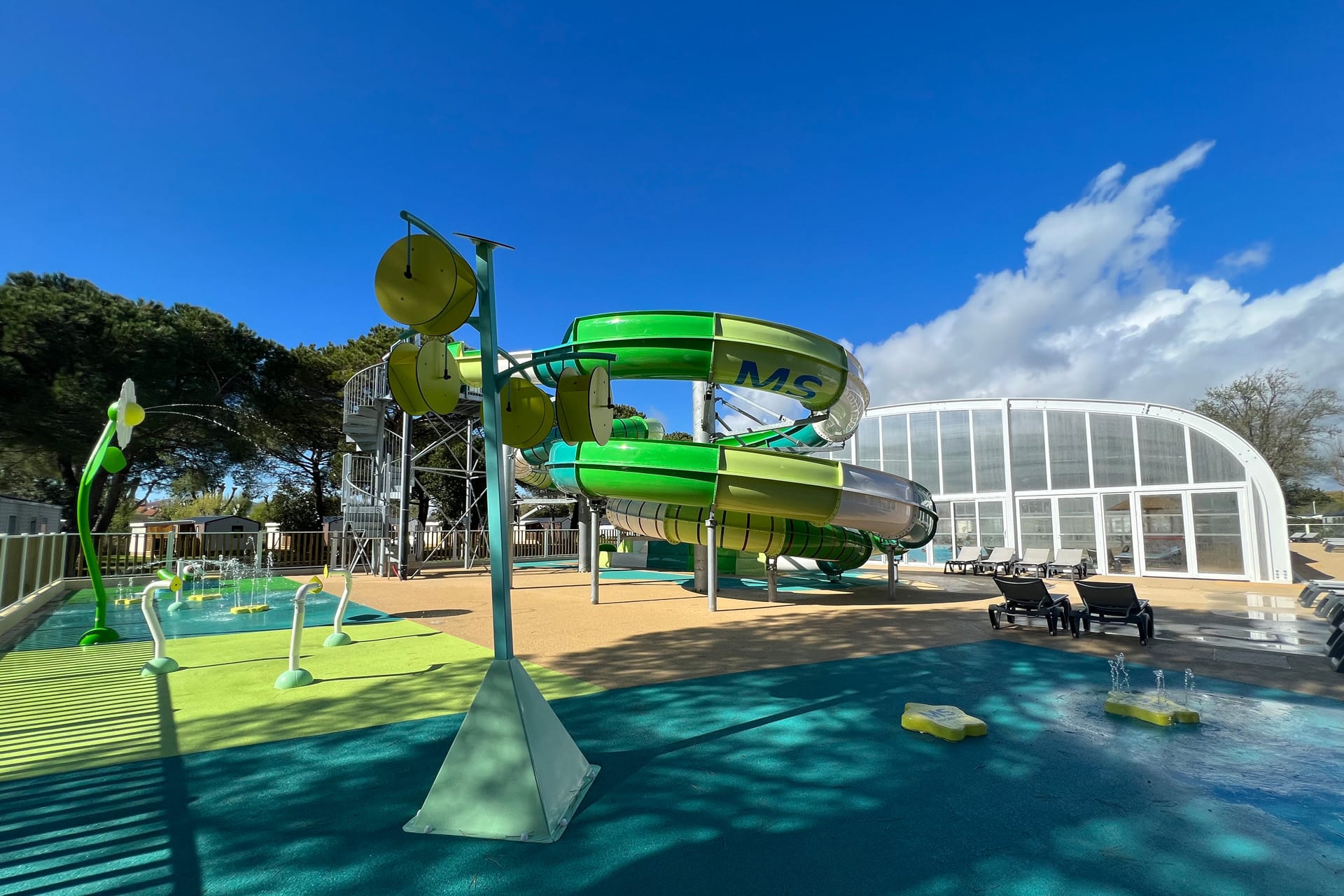 Je n'ai pas de voiture, où partir en camping ?  -  visuel 1/2