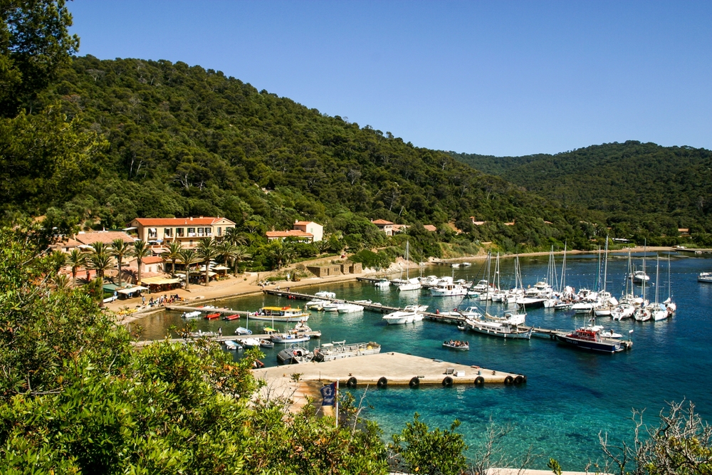 Le Mag Camping - Le village de l'île de Port-Cros en vidéo