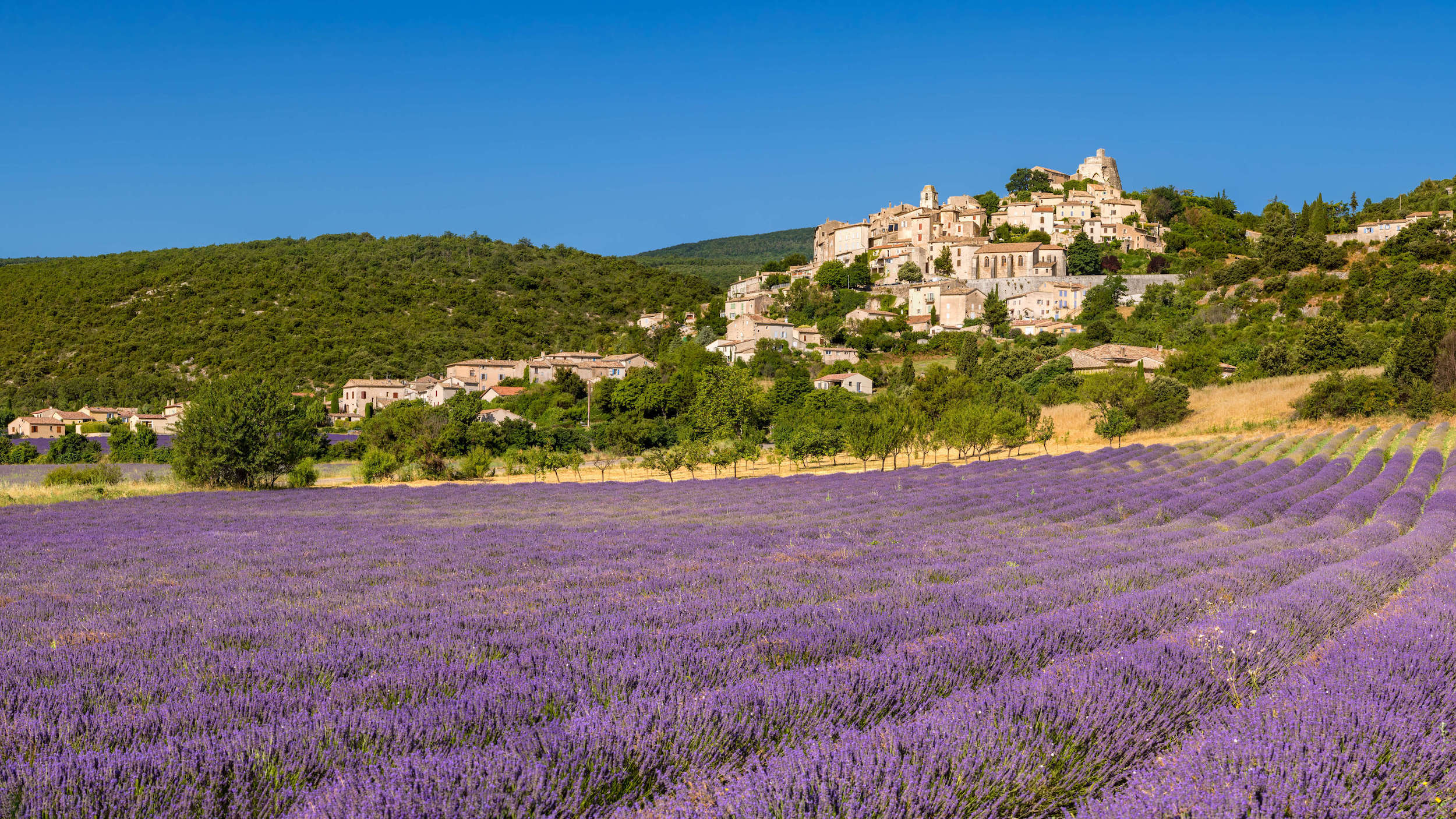 Le Mag Camping - 3 endroits méconnus pour découvrir la Provence loin de la foule
