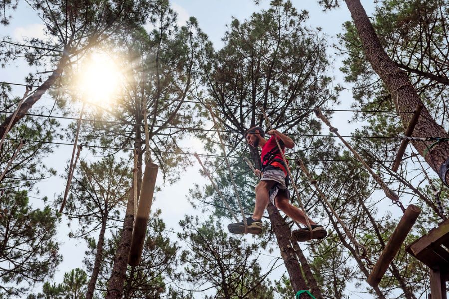 Le Mag Camping - Accrobranche : Parcours Aventure au dessus de la Dordogne