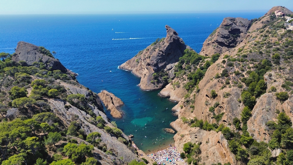 Le Mag Camping - Les 5 plus belles plages du Sud-Est de la France