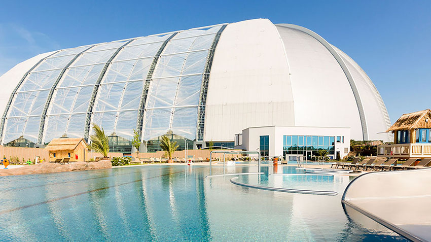 Tropical Island, le plus grand parc aquatique couvert du monde !  -  visuel 1/2