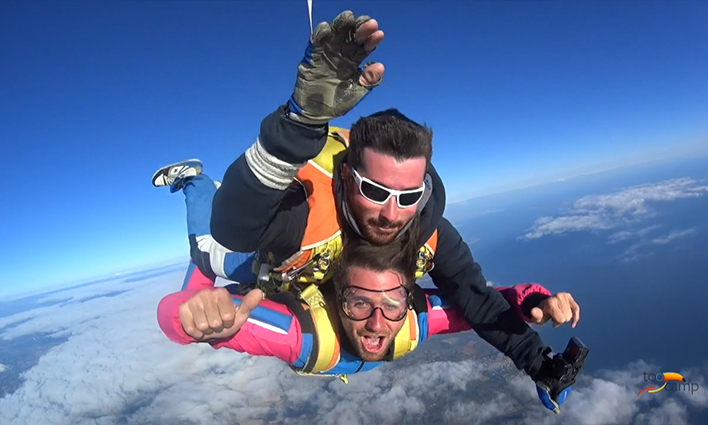 Saut en parachute : le grand frisson !  -  visuel 1/1 Saut en parachute : le grand frisson !  -  visuel 1/1