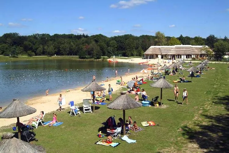 Camping Alicourts Resort Grand Centre - Pierrefitte-sur-Sauldre visuel 9/10