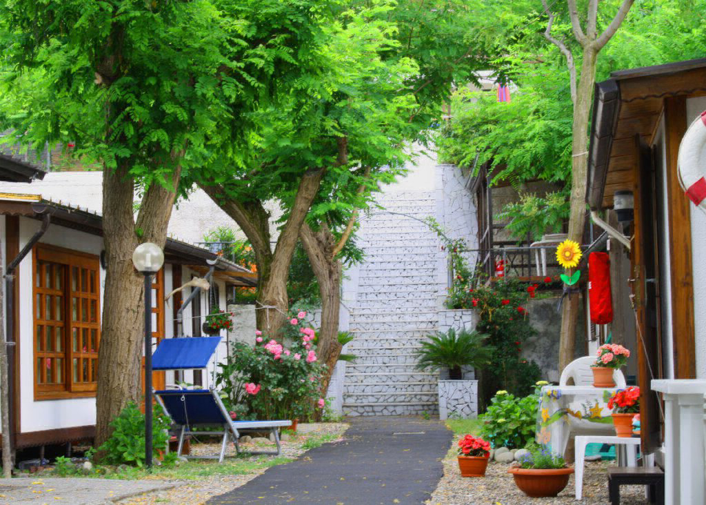 Camping Fornaci Al Mare Ligurie - Deiva Marina visuel 2/3 Camping Fornaci Al Mare Ligurie - Deiva Marina visuel 2/3