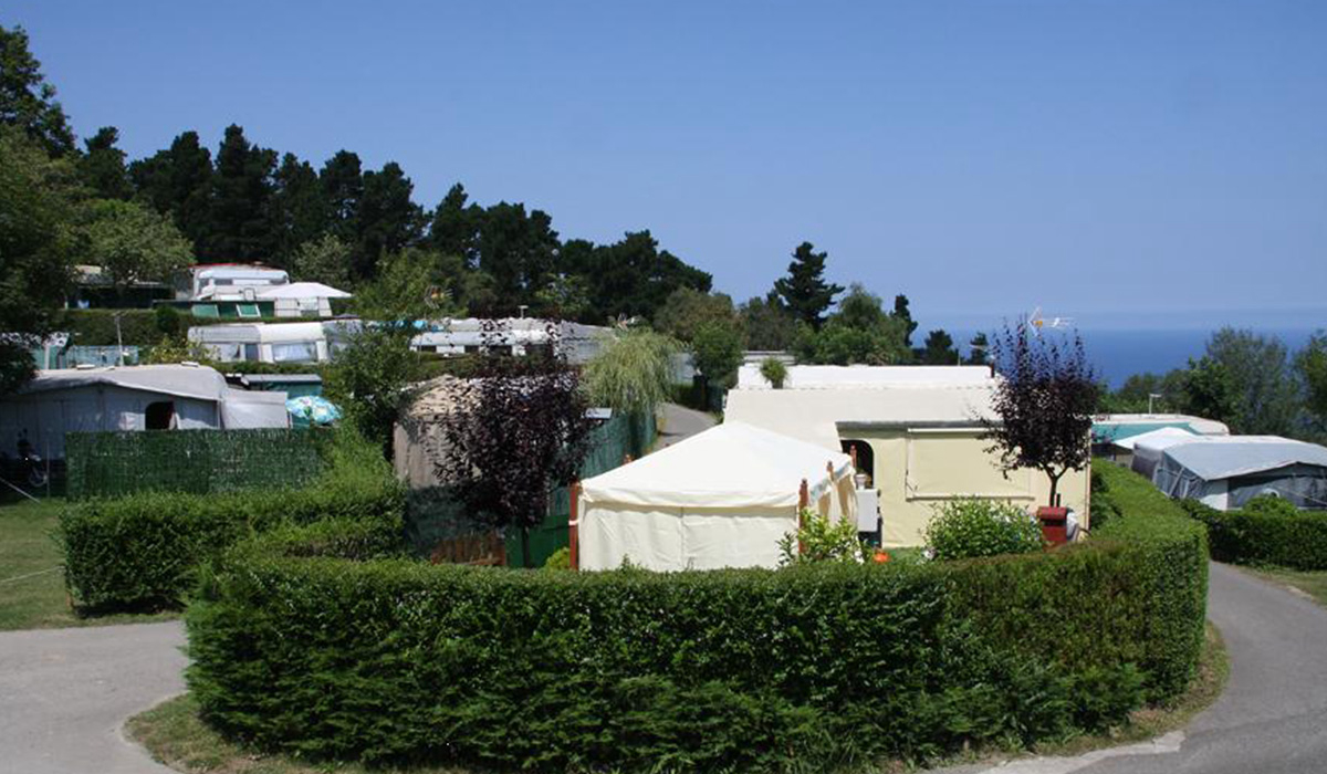 Camping Santa Elena Pays Basque espagnol - Mutriku visuel 1/2 Camping Santa Elena Pays Basque espagnol - Mutriku visuel 1/2