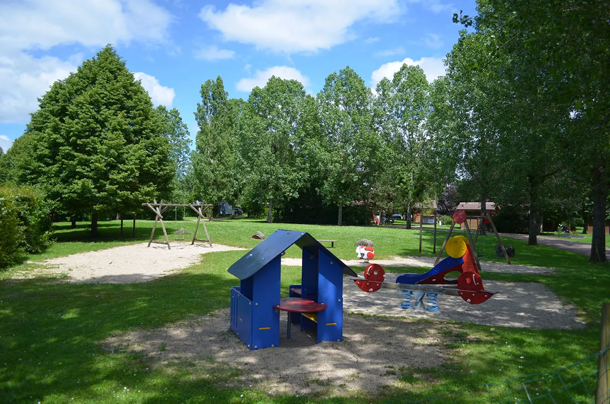 Camping de Saulieu Bourgogne - Saulieu visuel 5/14