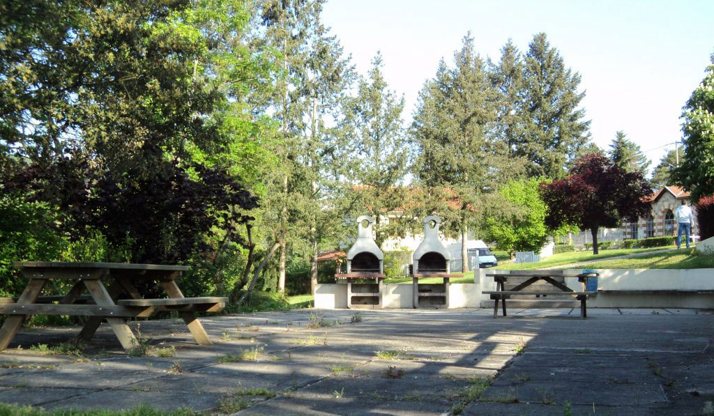 Camping de l'Orangerie Rhône-Alpes - Boën-sur-Lignon visuel 4/4 Camping de l'Orangerie Rhône-Alpes - Boën-sur-Lignon visuel 4/4