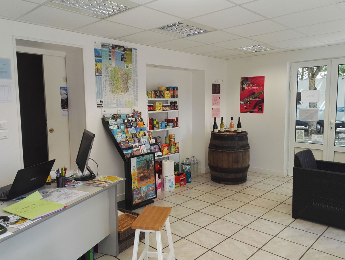 Camping de l'île Grand Centre - Bannay visuel 9/12