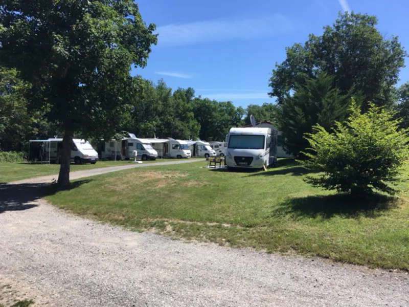 Camping de la Croze Auvergne - Châtel-Guyon visuel 9/13