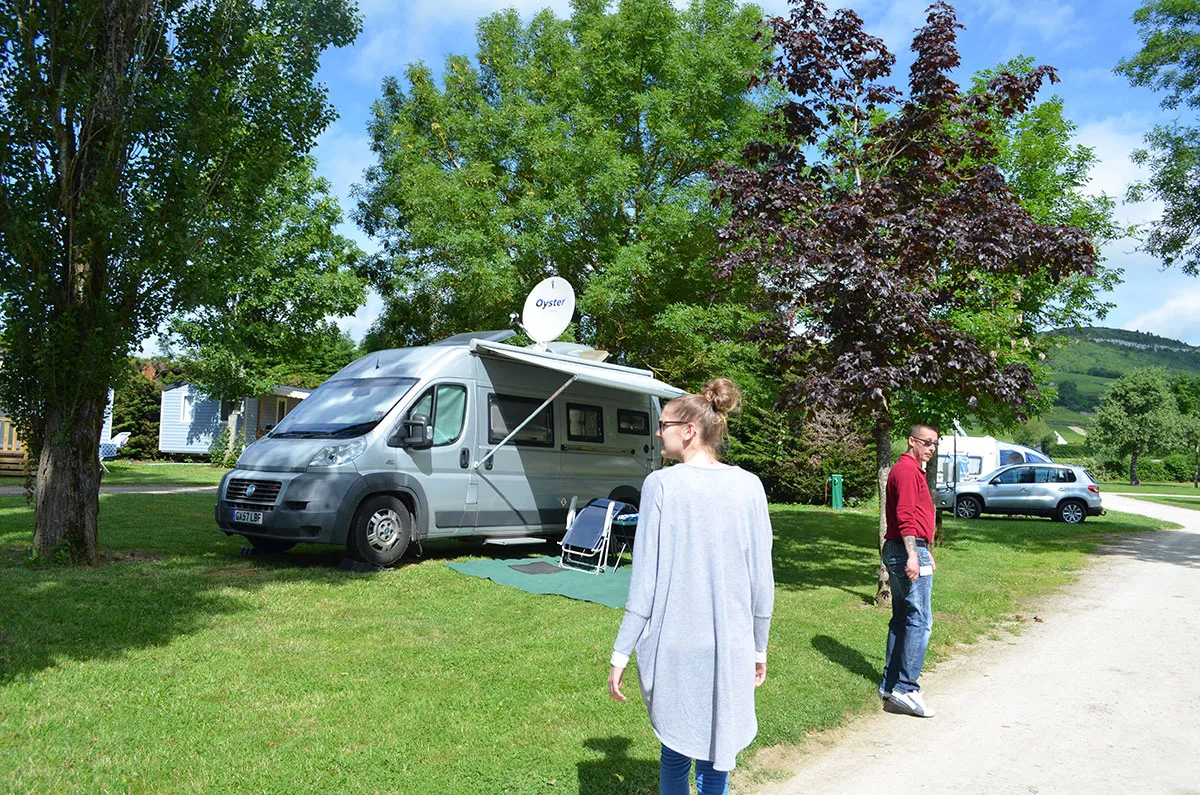 Camping des Sources Bourgogne - Santenay visuel 14/15