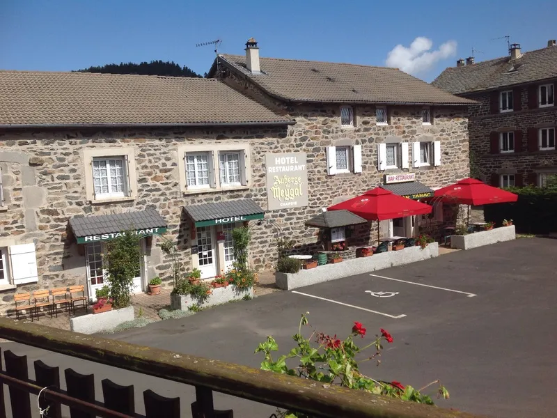 Camping du Meygal Auvergne - Saint-Julien-Chapteuil visuel 2/5