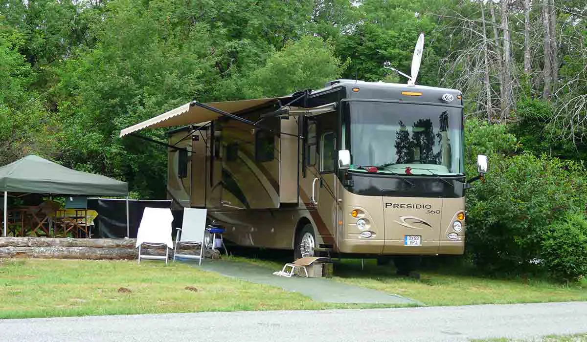 Camping Château de Lacomté Country Club Midi-Pyrénées - Carlucet visuel 14/22