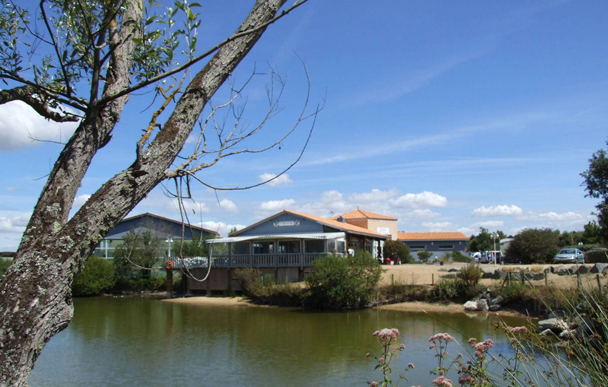 Domaine Résidentiel de plein-air L'Etang de Besse Pays de Loire - Saint-Hilaire-de-Riez visuel 15/15 Domaine Résidentiel de plein-air L'Etang de Besse Pays de Loire - Saint-Hilaire-de-Riez visuel 15/15