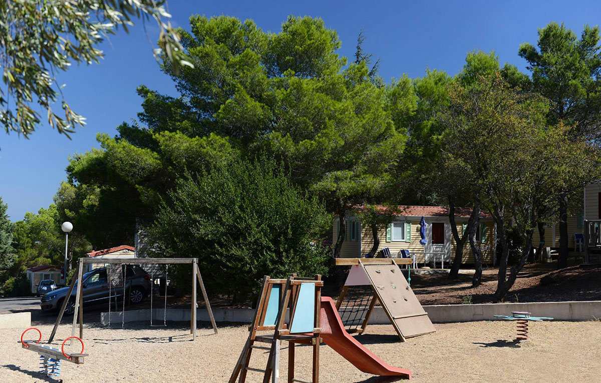 Domaine Résidentiel de plein-air La Pinède Languedoc-Roussillon - Agde visuel 17/21 Domaine Résidentiel de plein-air La Pinède Languedoc-Roussillon - Agde visuel 17/21