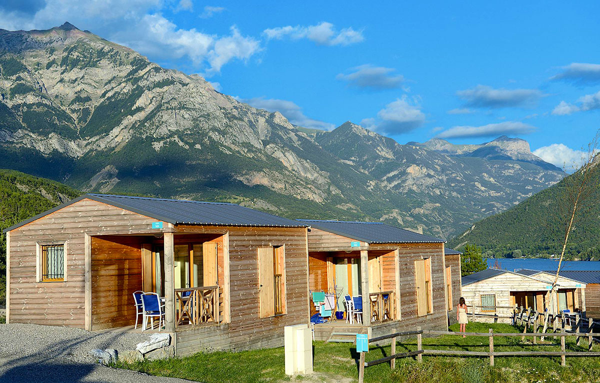 Domaine Résidentiel de plein air Les Berges du Lac Provence-Alpes-Côte d'Azur - Le Lauzet-Ubaye visuel 11/19 Domaine Résidentiel de plein air Les Berges du Lac Provence-Alpes-Côte d'Azur - Le Lauzet-Ubaye visuel 11/19