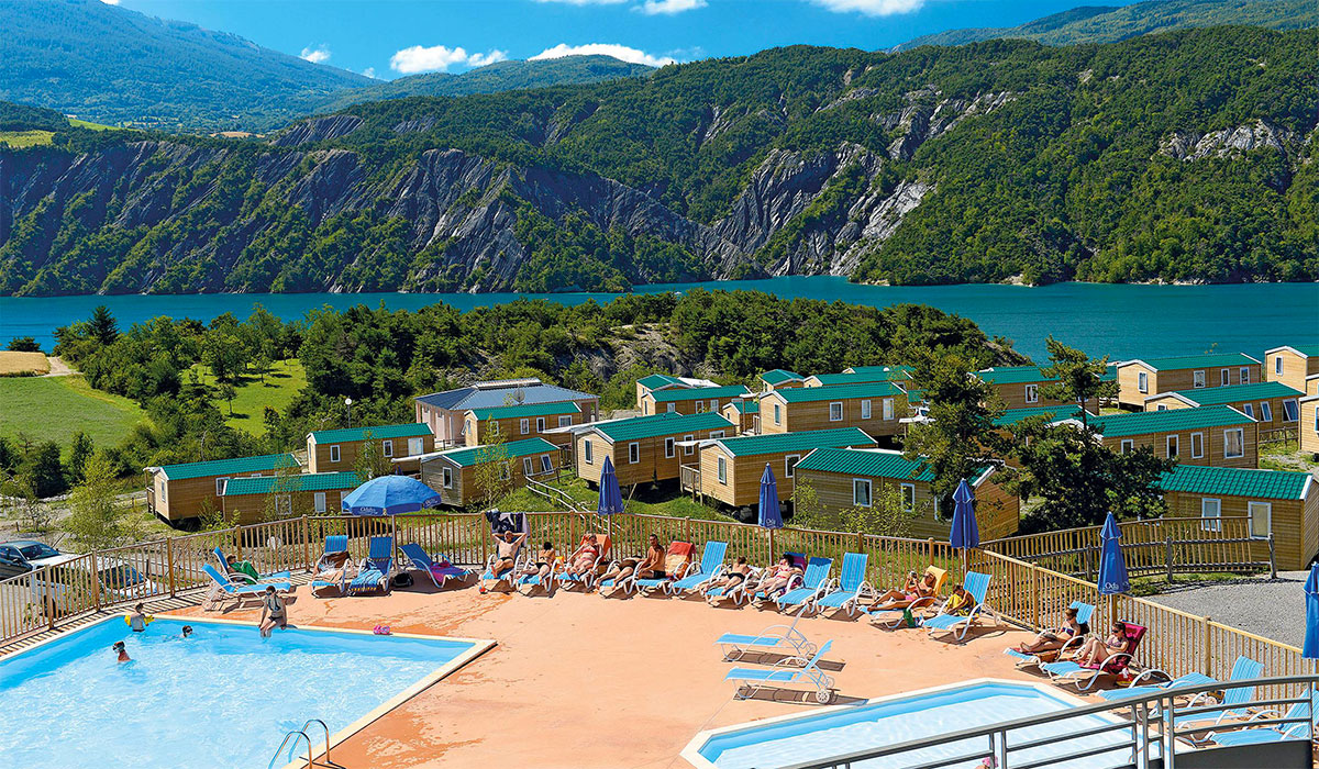 Domaine Résidentiel de plein air Les Berges du Lac Provence-Alpes-Côte d'Azur - Le Lauzet-Ubaye visuel 12/19 Domaine Résidentiel de plein air Les Berges du Lac Provence-Alpes-Côte d'Azur - Le Lauzet-Ubaye visuel 12/19