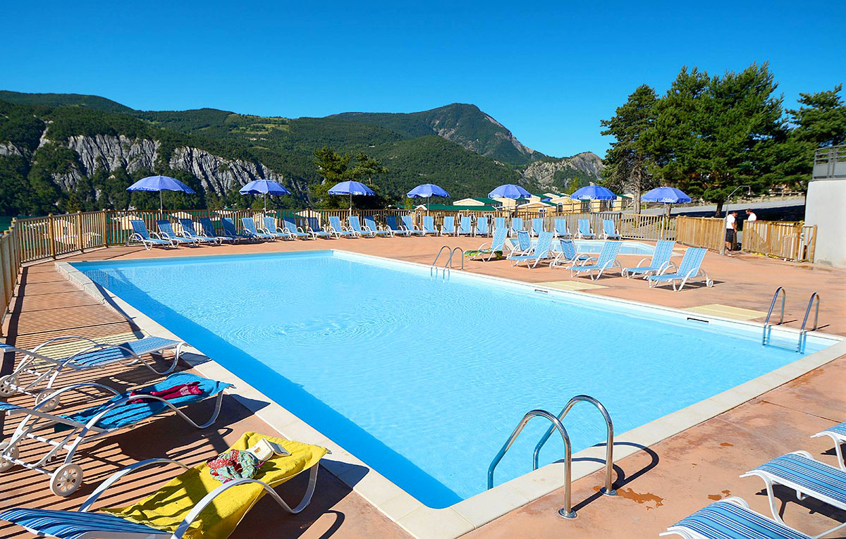 Domaine Résidentiel de plein air Les Berges du Lac Provence-Alpes-Côte d'Azur - Le Lauzet-Ubaye visuel 9/19 Domaine Résidentiel de plein air Les Berges du Lac Provence-Alpes-Côte d'Azur - Le Lauzet-Ubaye visuel 9/19