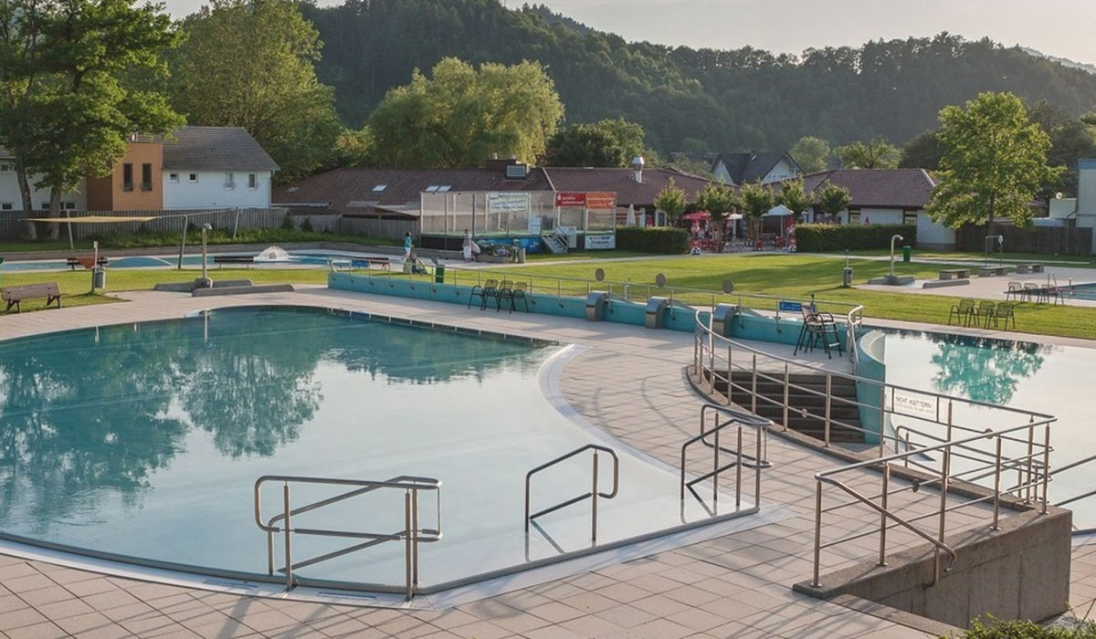 Kirchzarten Bade-Wurtemberg - Kirchzarten visuel 1/1 Kirchzarten Bade-Wurtemberg - Kirchzarten visuel 1/1