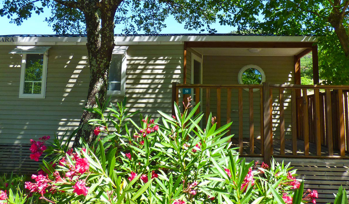 L'Esquiras Rhône-Alpes - Vallon-Pont-d'Arc visuel 15/17