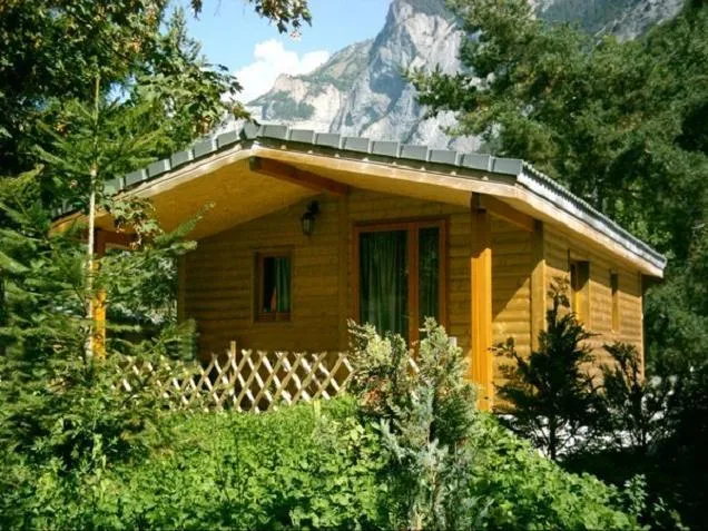Camping La Cascade Rhône-Alpes - Le Bourg-d'Oisans visuel 4/11