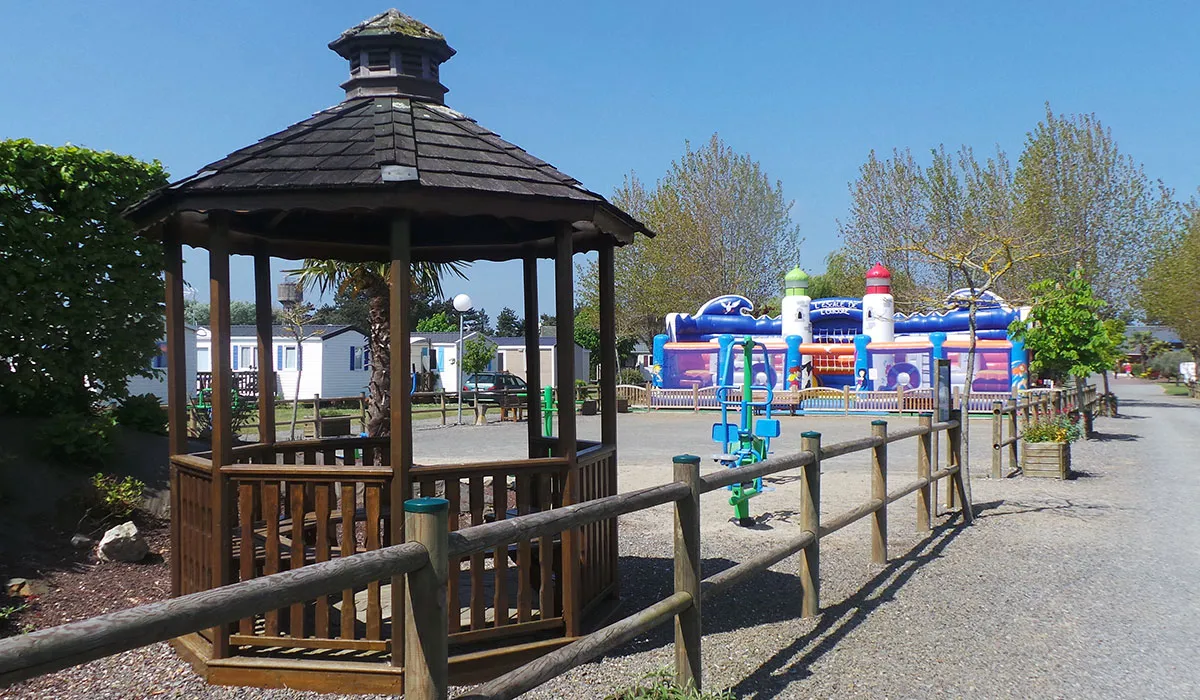 Camping La Route Blanche Basse-Normandie - Bréville-sur-Mer visuel 19/23