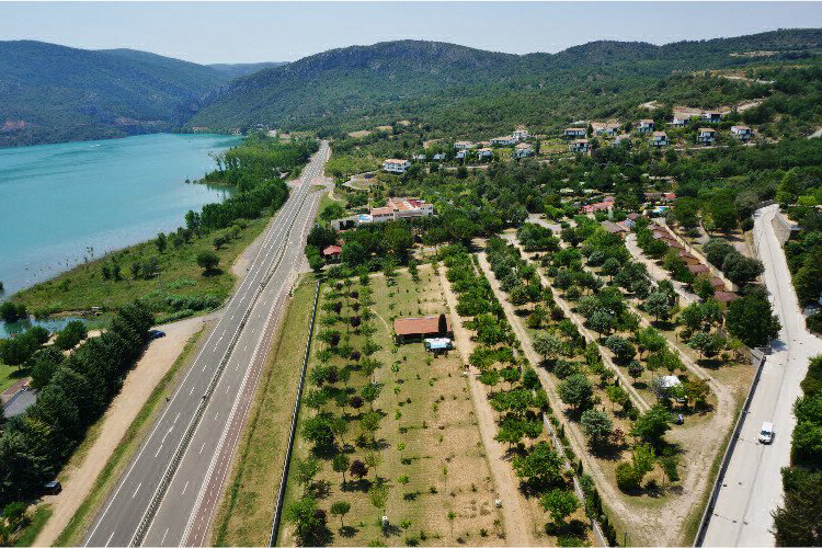 Lago Barasona Aragon - La Puebla de Castro visuel 3/8 Lago Barasona Aragon - La Puebla de Castro visuel 3/8