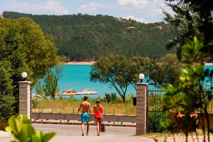 Camping Lago Barasona Aragon - La Puebla de Castro visuel 7/8