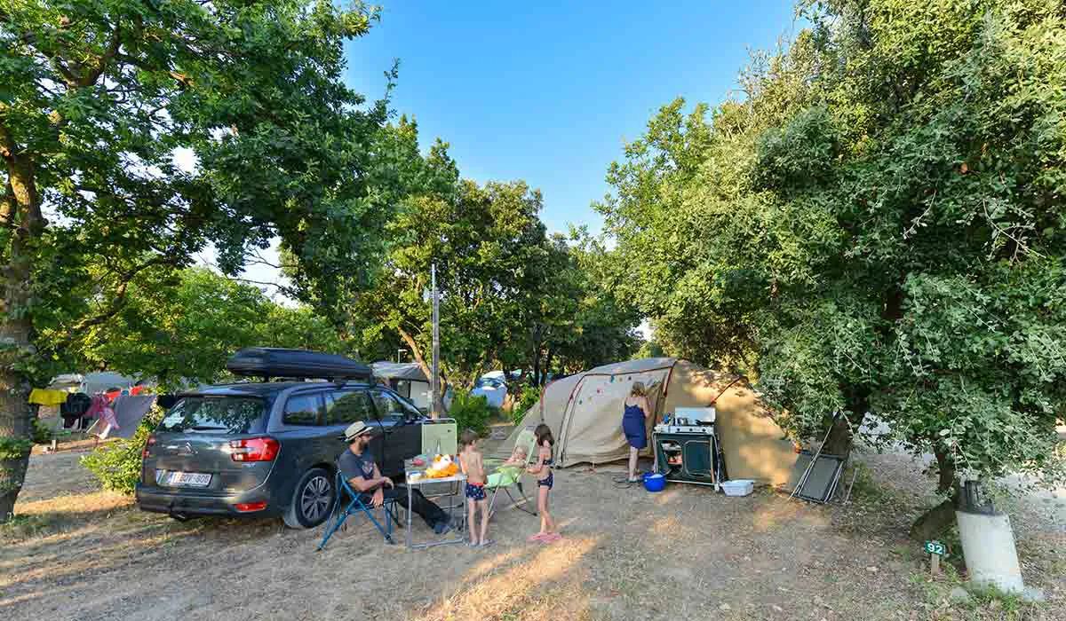 Camping Le Garrigon Provence-Alpes-Côte d'Azur - Grillon visuel 13/14