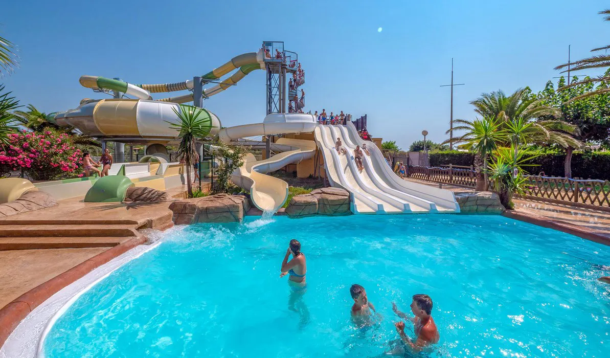 Camping Le Petit Mousse Languedoc-Roussillon - Vias visuel 4/11