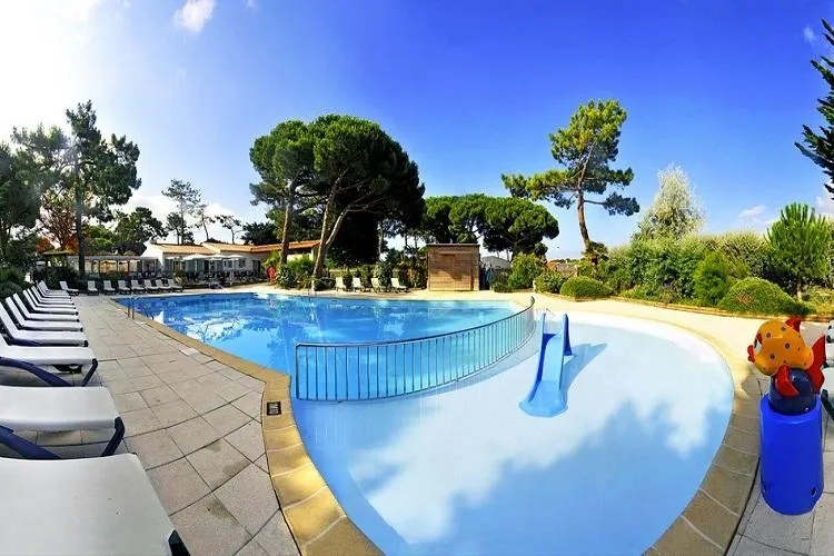 Camping Le Suroît Poitou-Charentes - Le Bois-Plage-en-Ré visuel 9/14