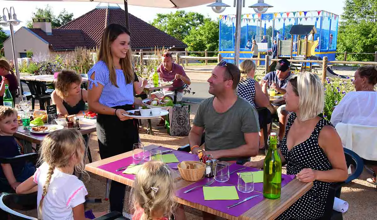 Camping Le Village des Meuniers Bourgogne - Dompierre-les-Ormes visuel 3/17