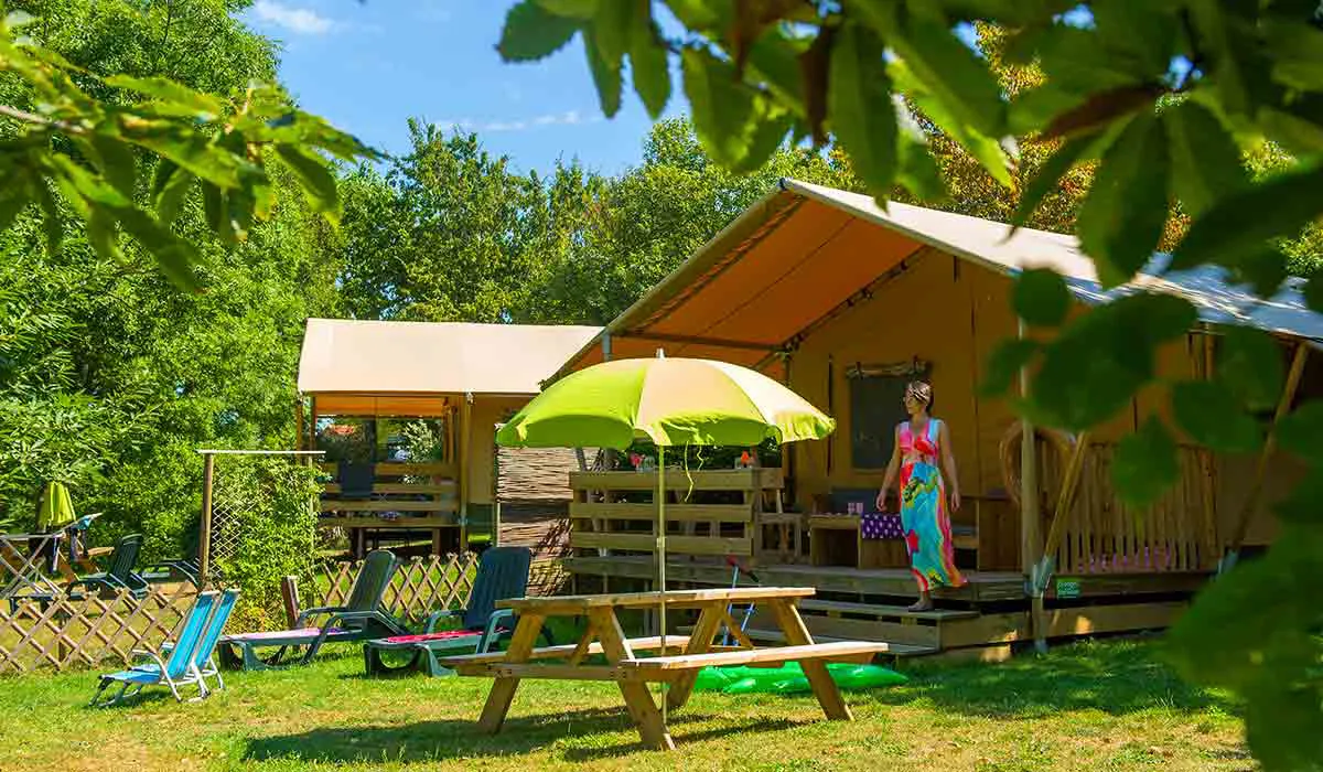 Camping Le Village des Meuniers Bourgogne - Dompierre-les-Ormes visuel 2/17