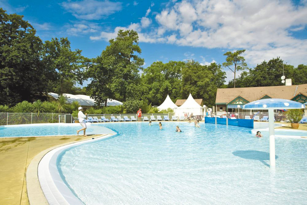 Camping Les Pierres Couchées 4 étoiles - Saint-Brévin-les ...