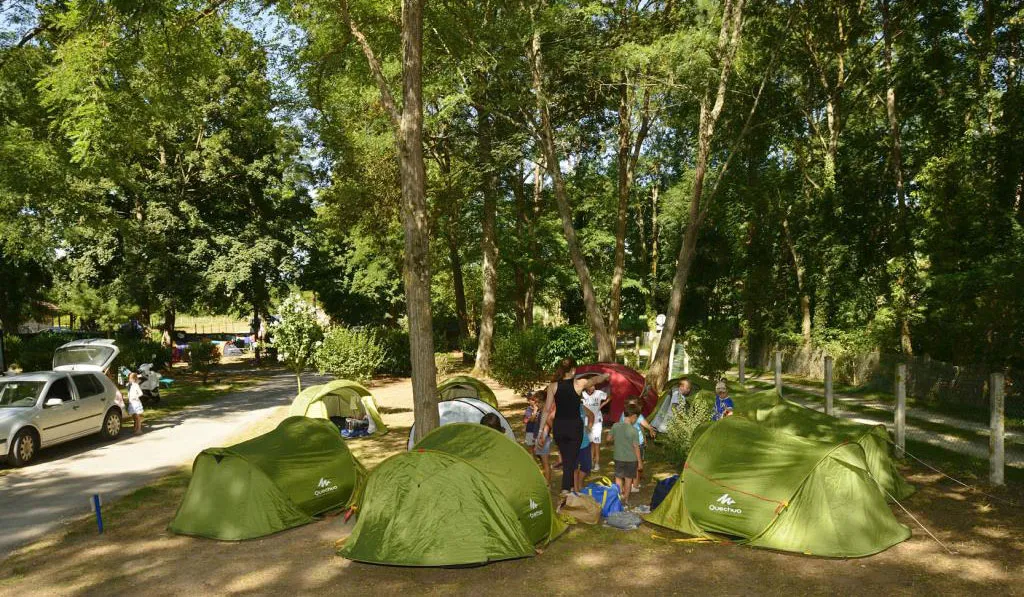 Camping Les Portes de Sancerre Grand Centre - Saint-Satur visuel 2/7