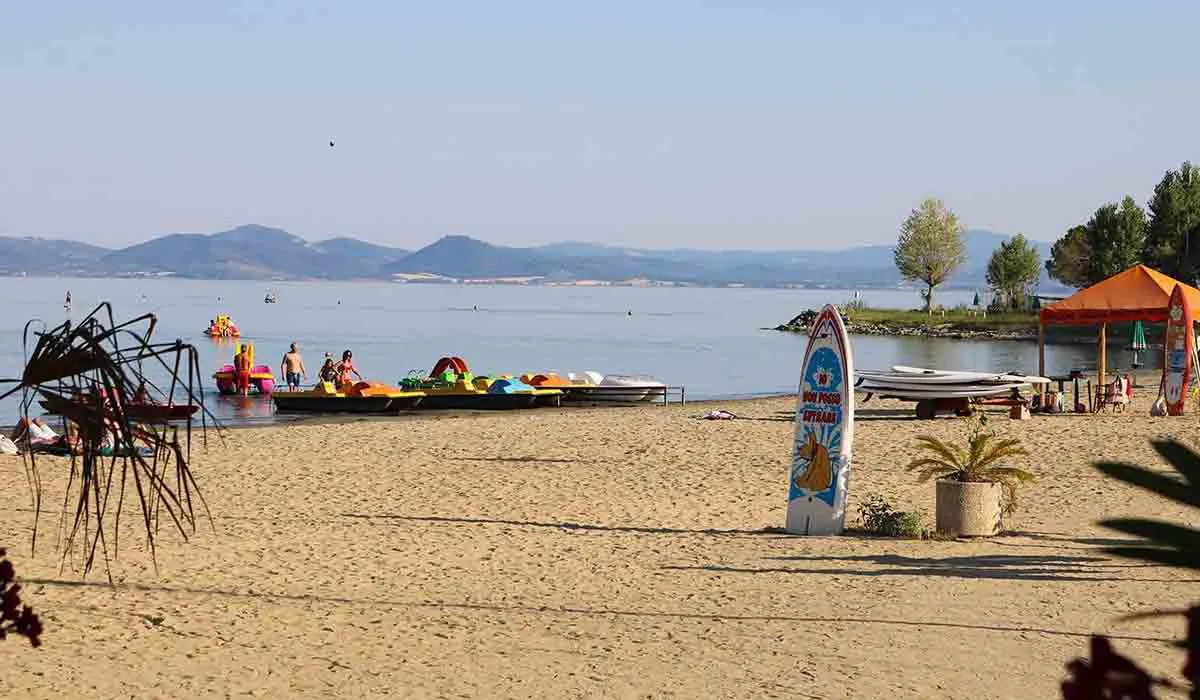 Camping Punta Navaccia Ombrie - Tuoro sul Trasimeno visuel 5/11