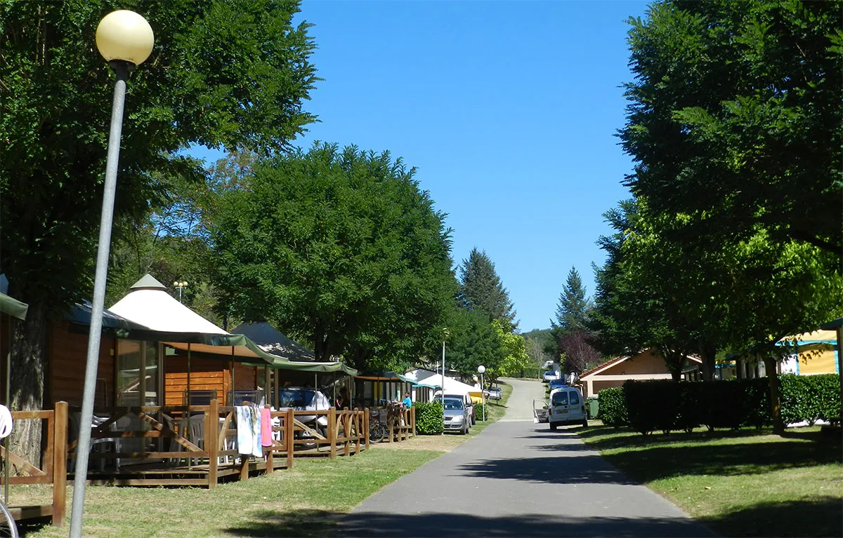 Camping Val de Coise Rhône-Alpes - Saint-Galmier visuel 3/13