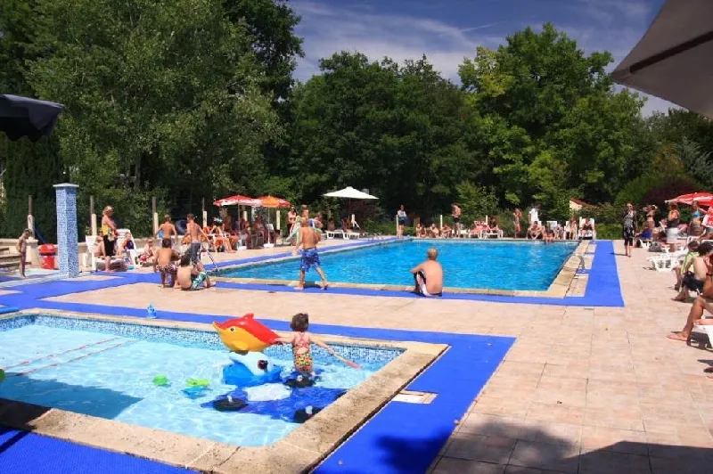 Camping Au Bois Joli Bourgogne - Andryes visuel 2/8