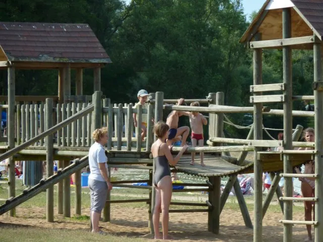 Camping Base de Loisirs Cormoranche Rhône-Alpes - Cormoranche-sur-Saône visuel 7/10
